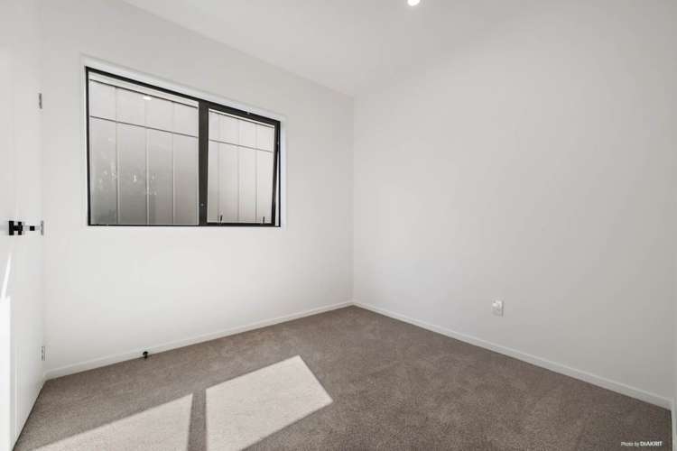 69 Puwha Street Massey_10