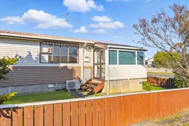 12 Douglas Street_4