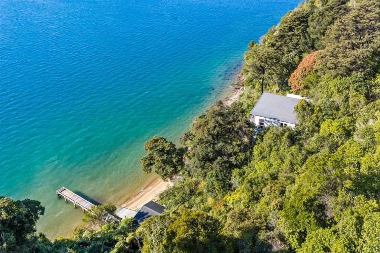 2717 Queen Charlotte Drive Queen Charlotte Sound_21