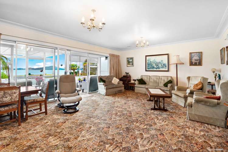 3 Kawakawa Bay Coast Road Kawakawa Bay_7