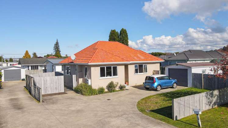 11 Cochrane Street Fairy Springs_0