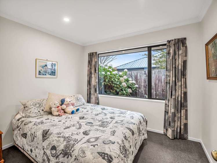 2/126 Halswell Road Hillmorton_16