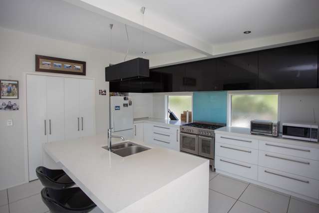 1 Forster Street Tolaga Bay_2