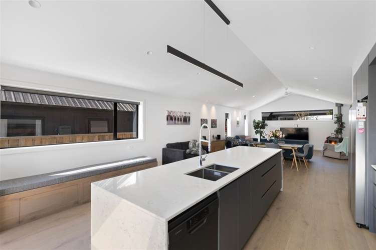 20 Howden Drive Jacks Point_9