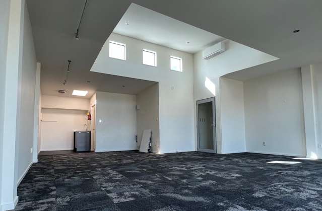 2 Humphreys Drive Ferrymead_1