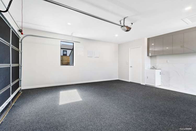 22 Tararua Street Massey_11