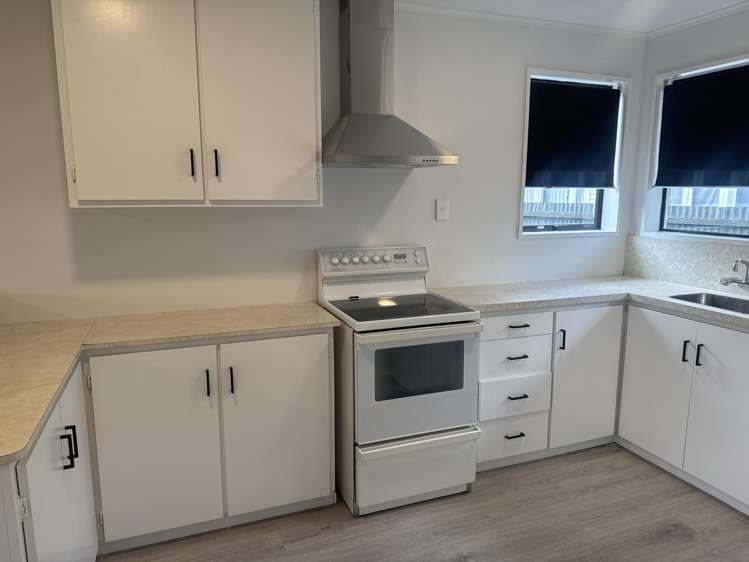 2/260 Moore Street Ashburton_6