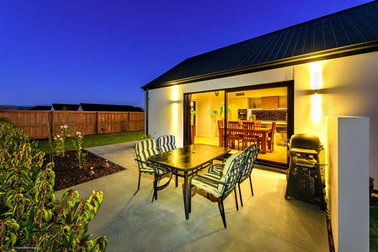 10 Benashet Drive Lincoln_32