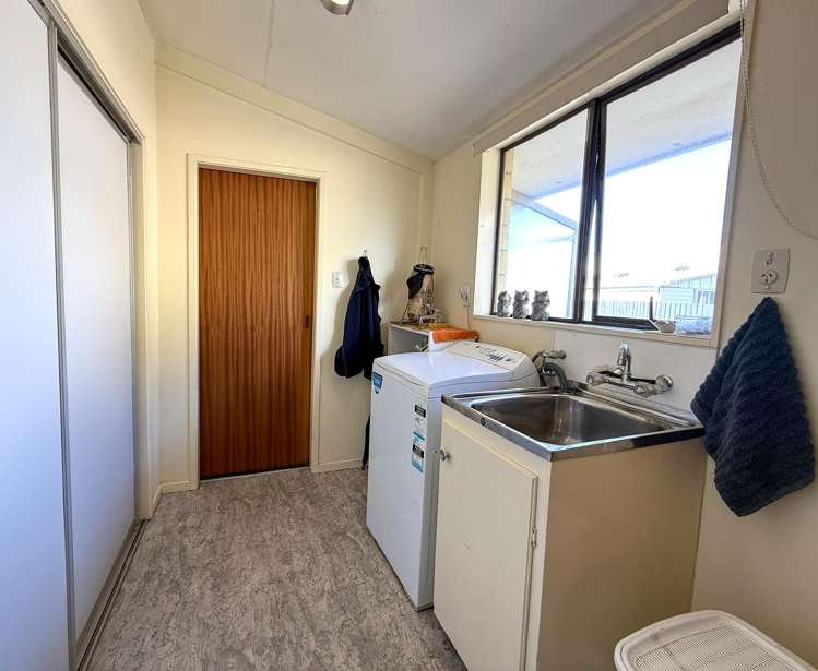 190 Hampden Street Hokitika_11