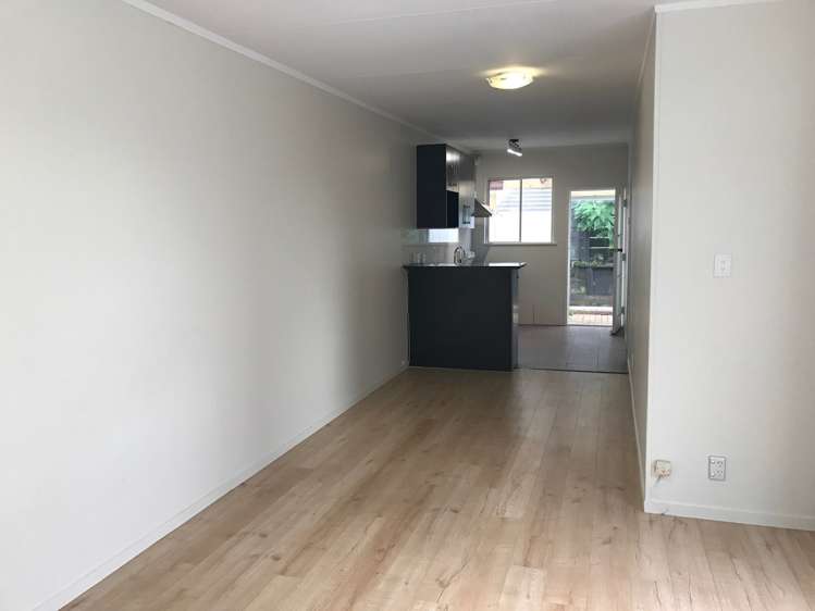 22/21 Aliford Avenue One Tree Hill_3