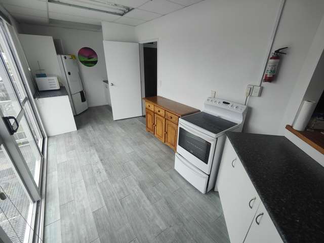 6/2 Northpoint Street Plimmerton_4