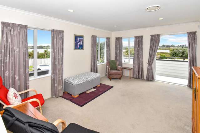 21 Stranraer Crescent Wattle Downs_4