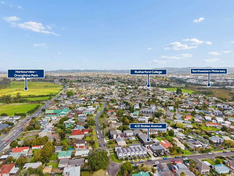 4/2 Stokes Avenue Te Atatu Peninsula_15
