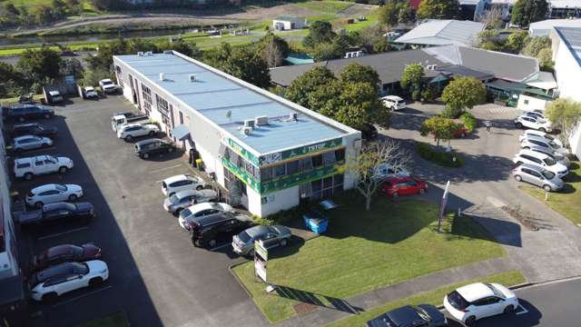 Unit A/7 Vega Place Mairangi Bay_4
