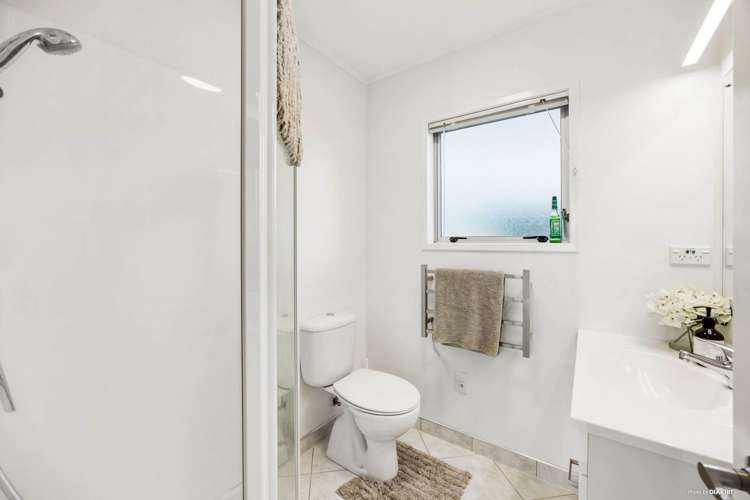 1301 Whangaparaoa Road Army Bay_9