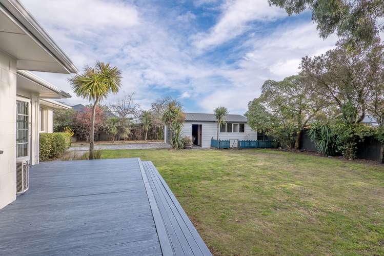 19 Esk Place Aranui_17