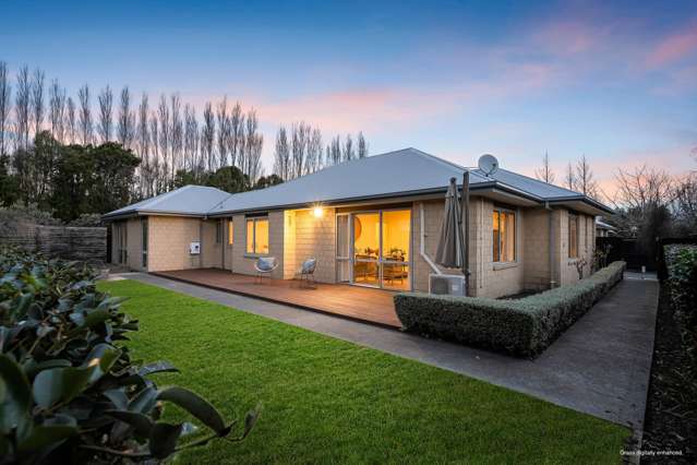 Easy Living. Exceptional Location.