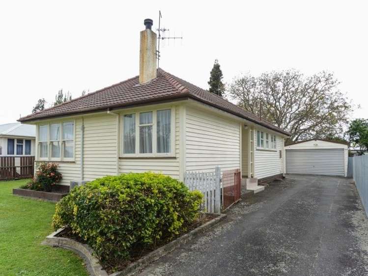 1036 Hood Street Mayfair_18