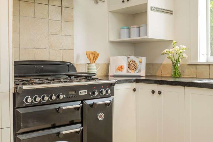 126 Peary Road Mount Eden_11