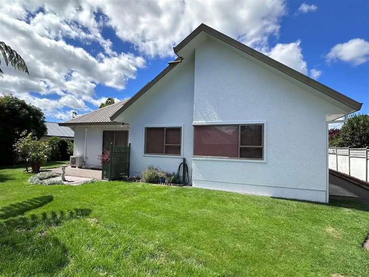 34 Warwick Drive 1095_19