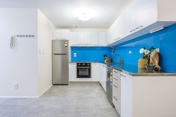 4b/121 Newton Road Eden Terrace_6