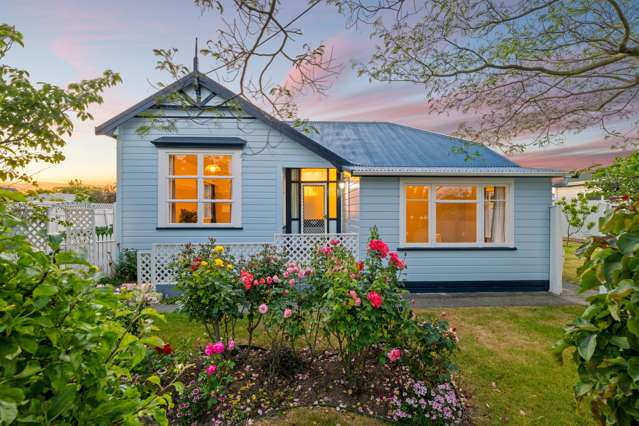 A home full of potential - Estate sale