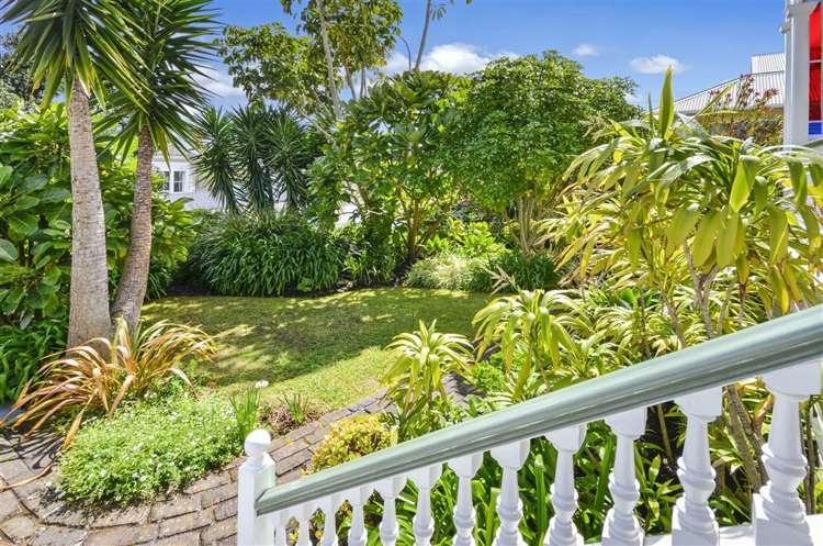 84 Victoria Road Devonport_14