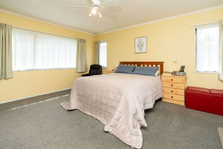 103 Dixon Road Glenview_8