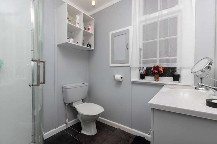 1 Trickies Road Gladstone_17