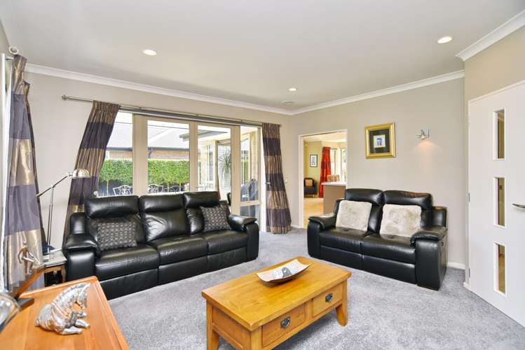 5 Orewa Close Parklands_12