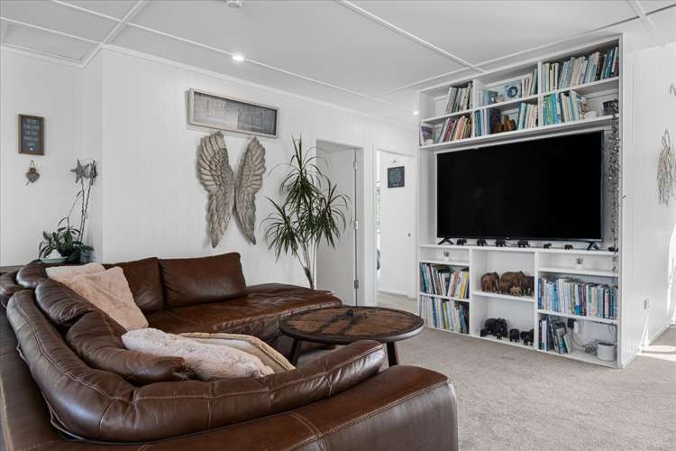 5457 State Highway 3 Mokau_8