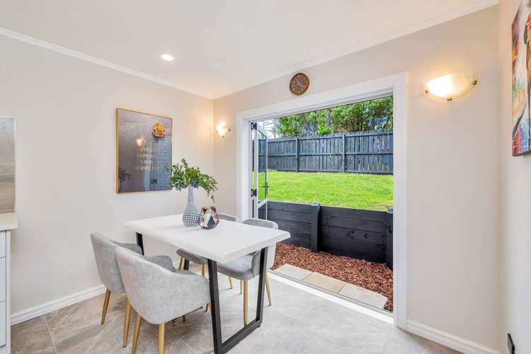 52 Roberts Road Te Atatu South_5