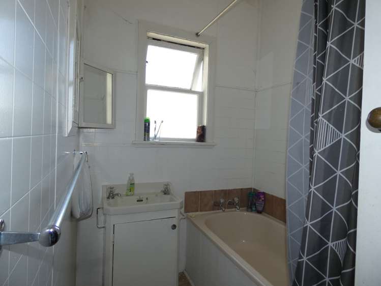 191 Stafford Street Hokitika_4