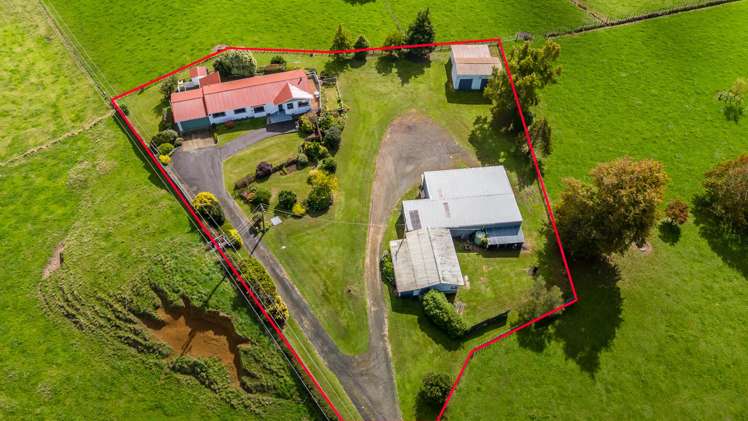 294 Tuhikaramea Road Temple View_19