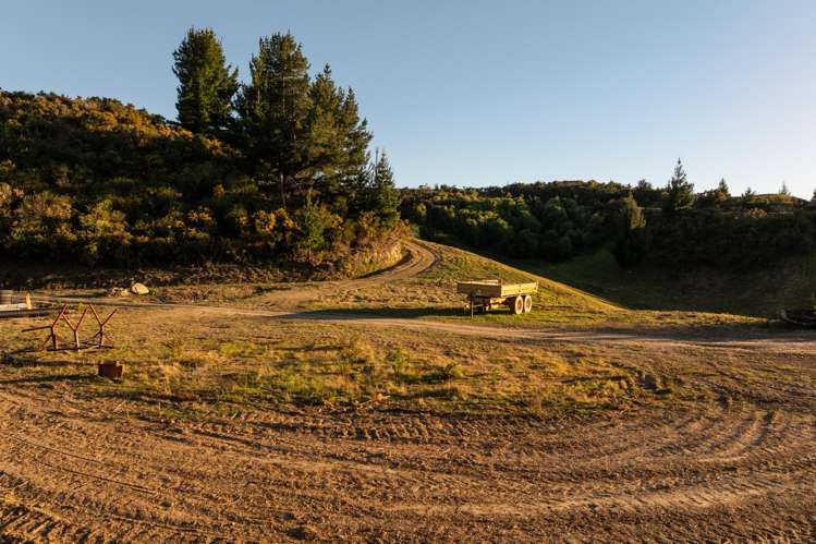 640 Northbank Road Wairau Valley_13