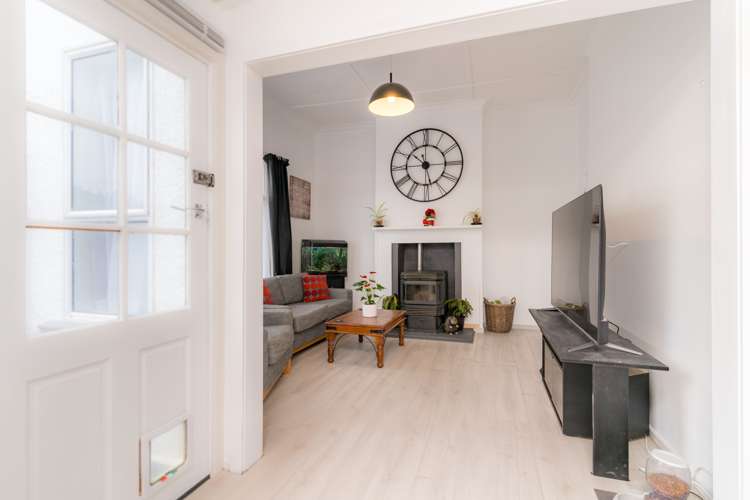 34 Baker Street Caversham_21