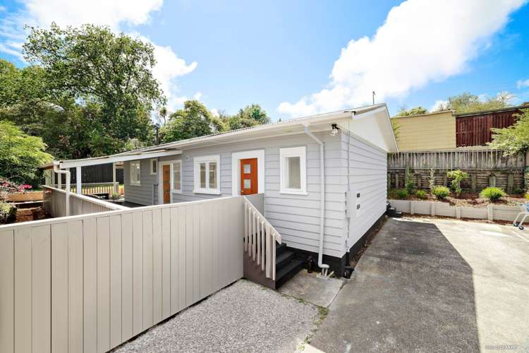 2/27 Peach Road Glenfield_13
