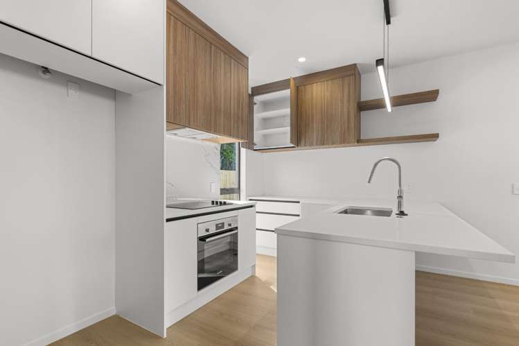 4C Roberts Road 1802_18