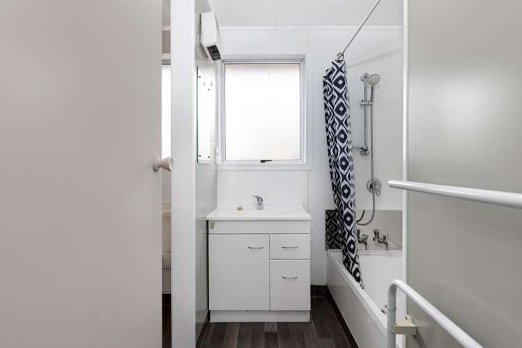 10 Hathaway Street Spring Creek_5