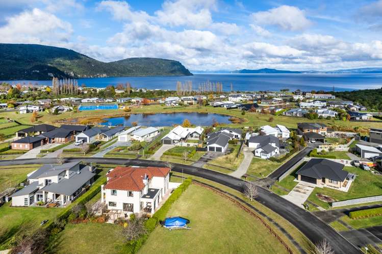 14 Pukeko Way Kinloch_5