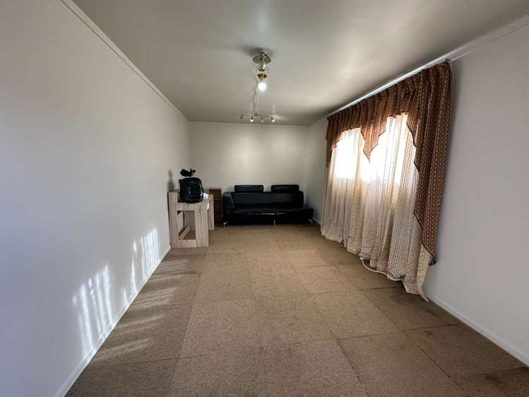 64 Hollyford Drive Clover Park_14