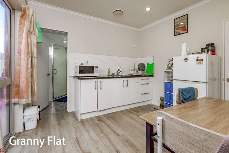 3 Veneta Close Flat Bush_19
