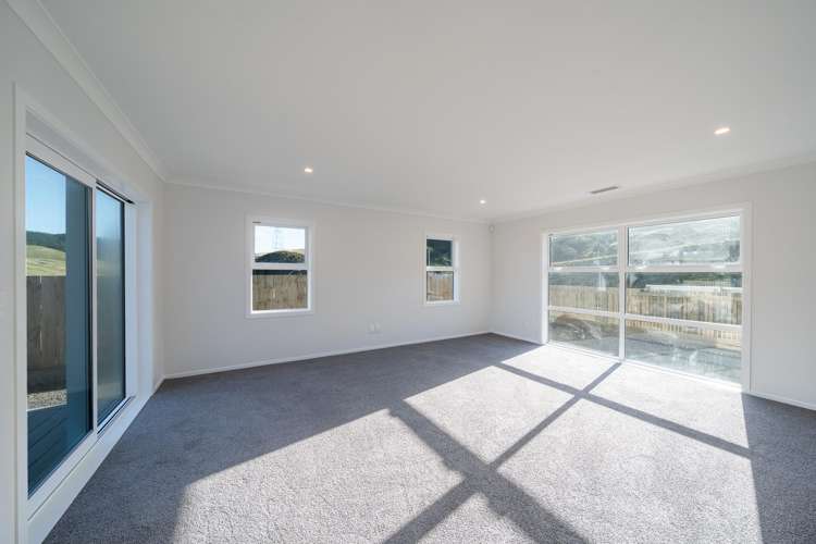 55 Crompton Avenue_4