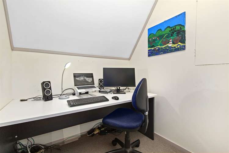 42b Mclintock Street Johnsonville_15