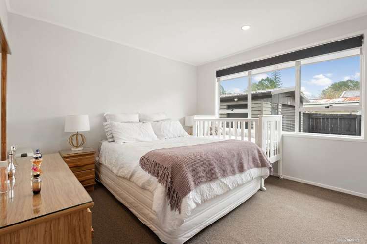 24 Camphora Place Ranui_10