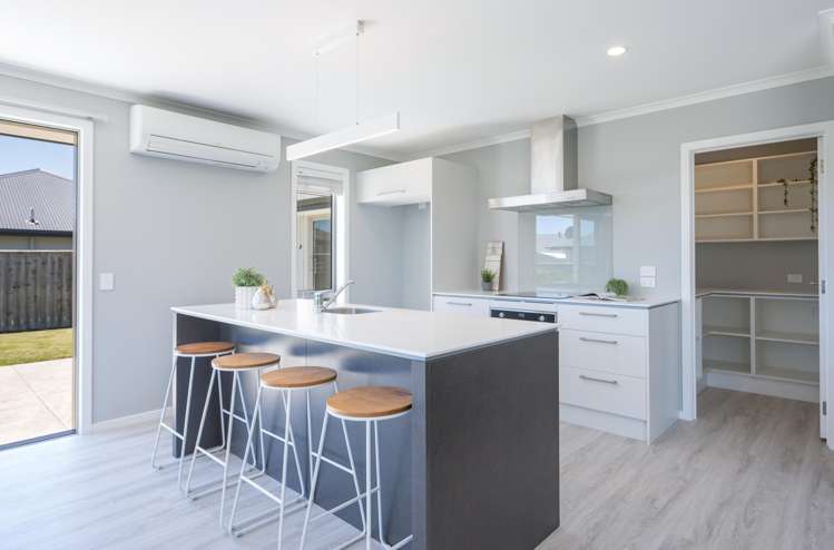 12 Cupola Crescent Richmond_4