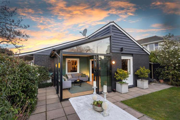 110 Idris Road Bryndwr_1