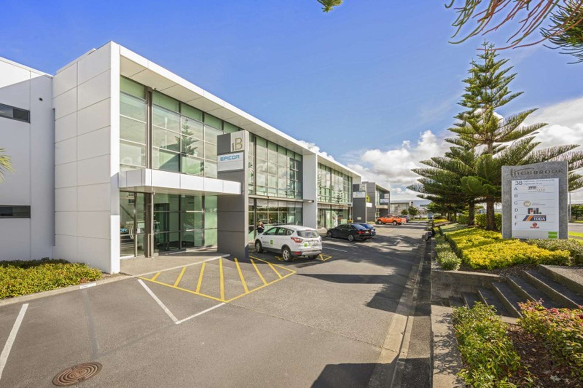 Unit B/38 Highbrook Drive East Tamaki_0
