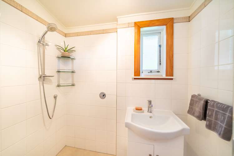 23 Charleston Avenue Boulcott_21