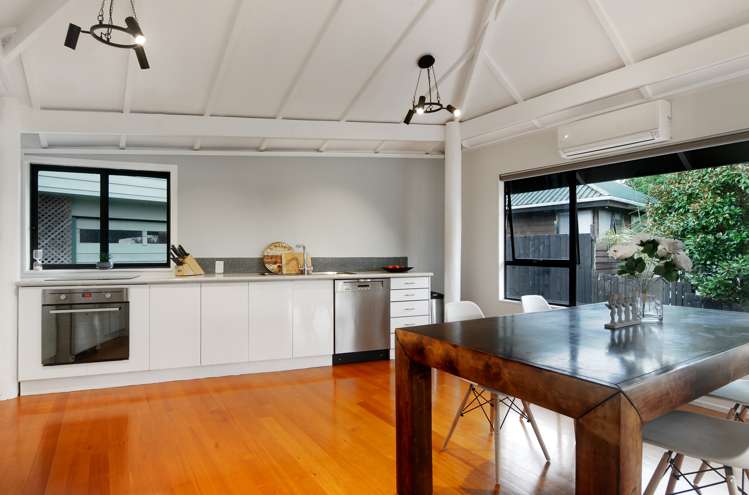 18a Grand Drive Remuera_7